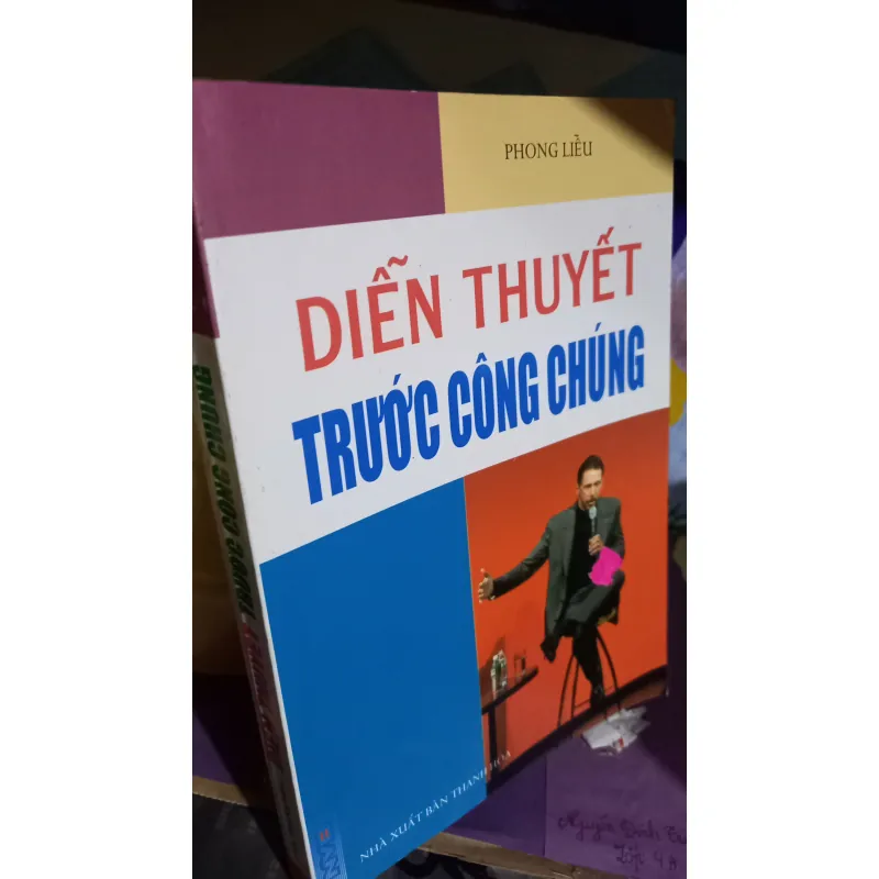 Điễn thuyết trước công chúng 1010313