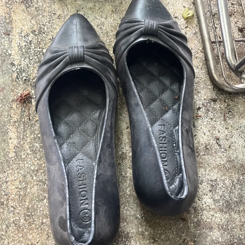 Tặng giầy đi mưa 1025824