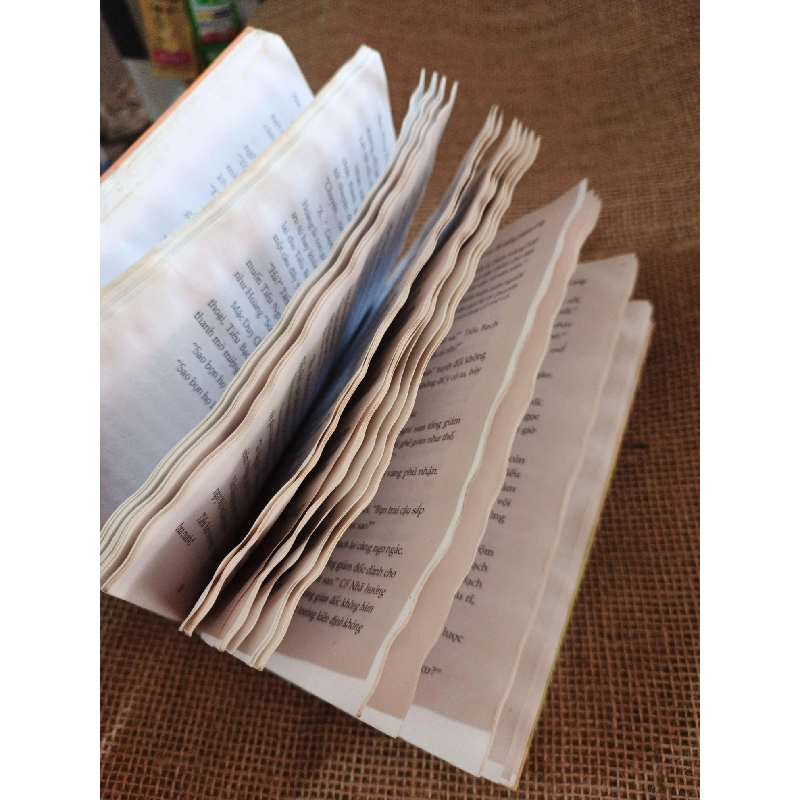 Bẻ thẳng thành cong 2012 mới 80% ẫm (Light Novel) HLSC2404 1028355