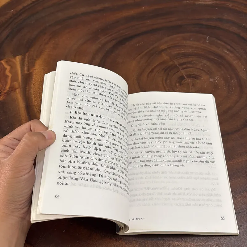 II Lịch Sử: Thần Đồng Xưa Của Nước Ta - Quốc Chấn - 2005 970767