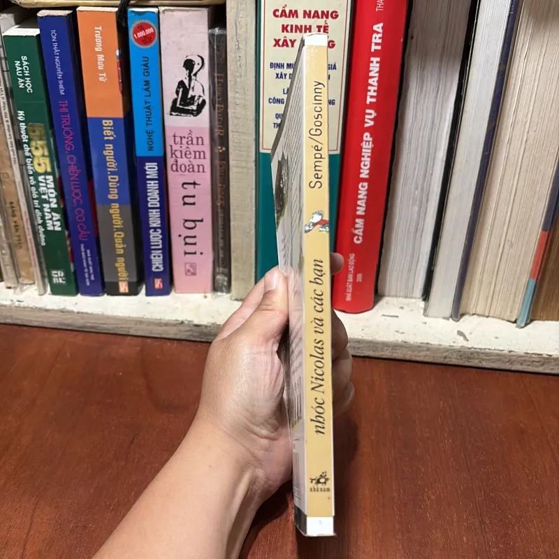 II Sách Thiếu Nhi: Nhóc Nicolas Và Các Bạn - SEMPÉ & GOSCINNY - 2009 759264