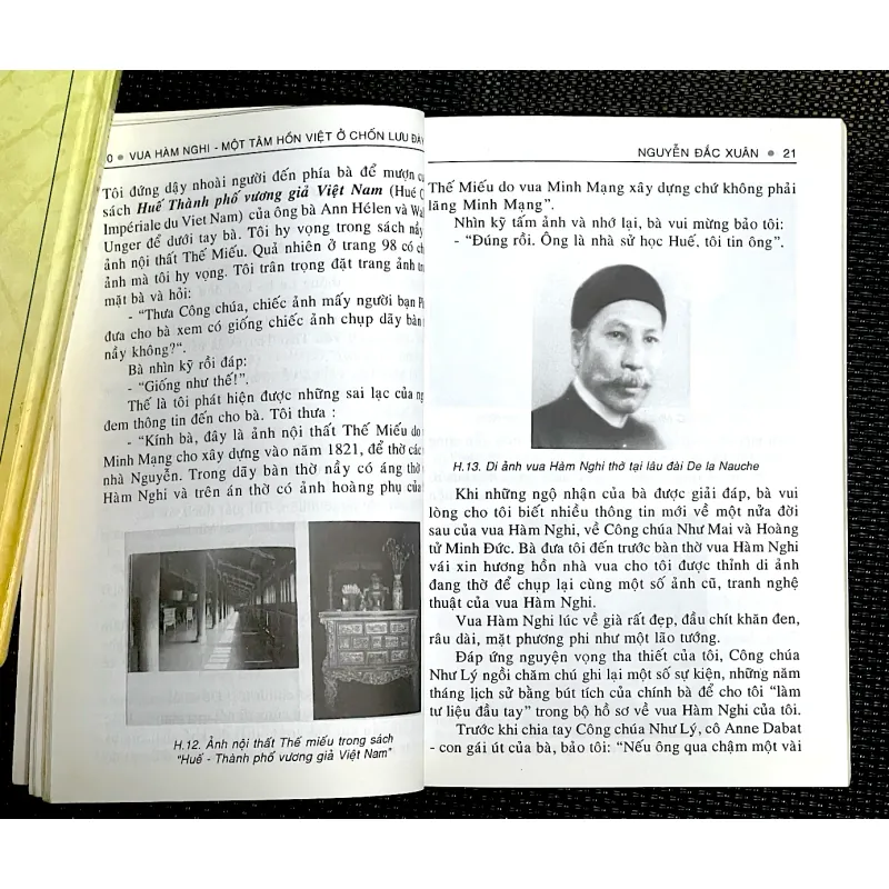 VUA HÀM NGHI Một tâm hồn Việt ở chốn lưu đày 998273