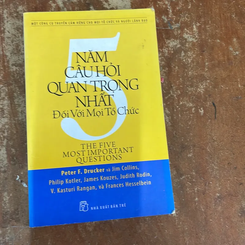 COMBO VỊ GIÁM ĐỐC MỘT PHÚT & NĂM CÂU HỎI QUAN TRỌNG NHẤT ĐỐI VỚI MỌI TỔ CHỨC 789181