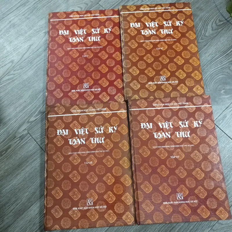 Đại Việt Sử Ký Toàn Thư bộ 4 tập. 1024613