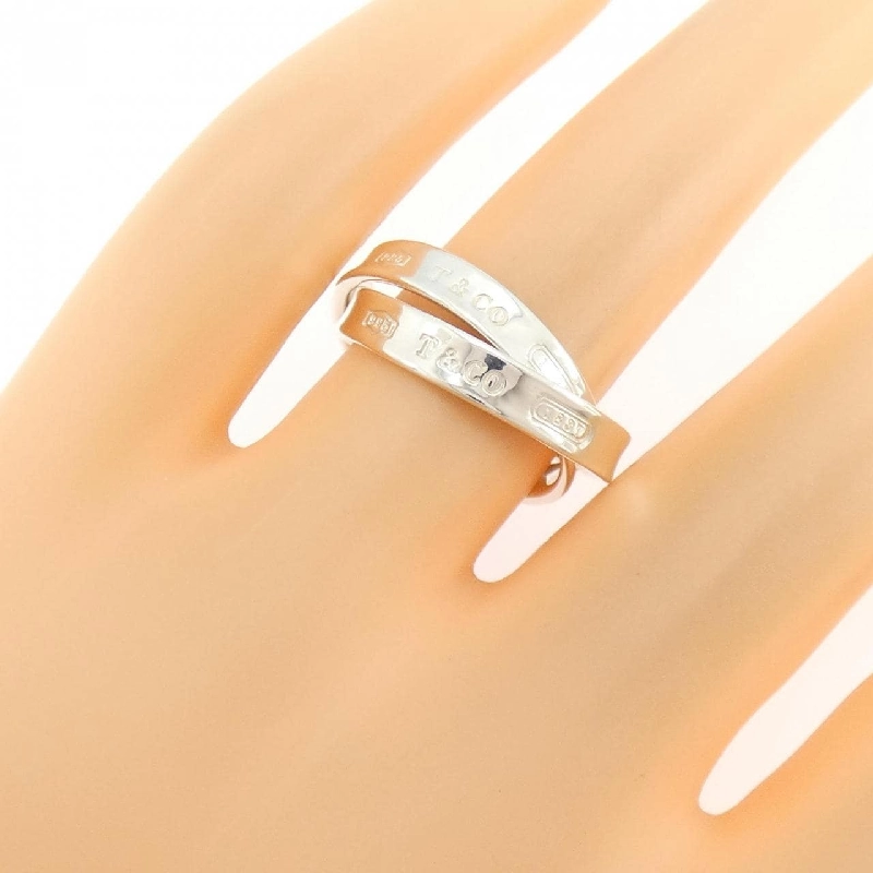 Nhẫn hình tròn liên kết Tiffany 1837 664777