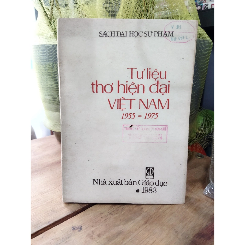 Tư liệu thơ hiện đại Việt Nam 1955-1975 260185