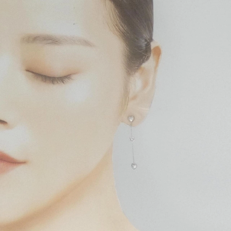 K18WG Bông tai kim cương hình trái tim 0.02CT - Hàng hiệu Chính hãng 870672