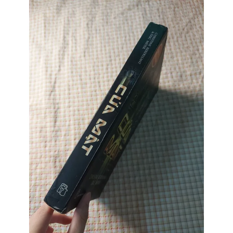 CỬA MẬT - CHRISTINE KERDELLANT ÉRIC MEYER 713720