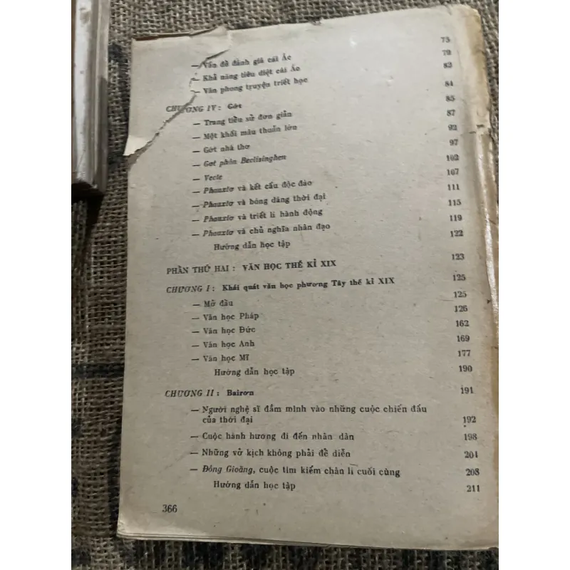 Văn học phương Tây tập 2 : thế kỷ 18  1010717