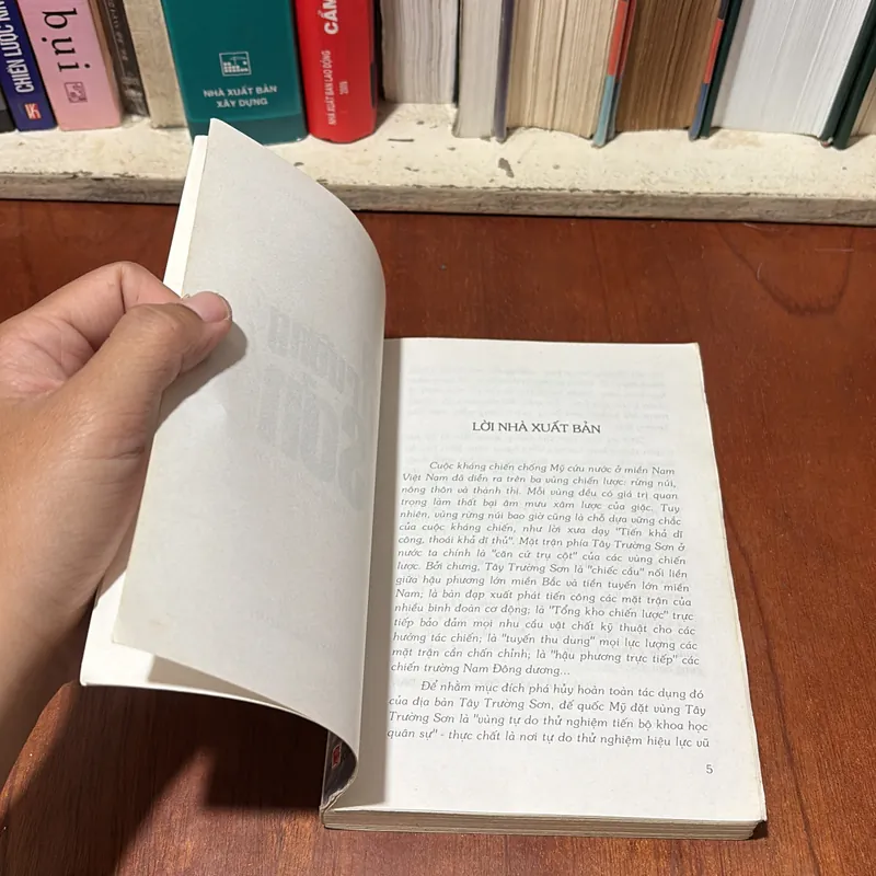 II Lịch Sử: Phía Tây Trường Sơn - Nguyễn Việt Phương - 2008 734500