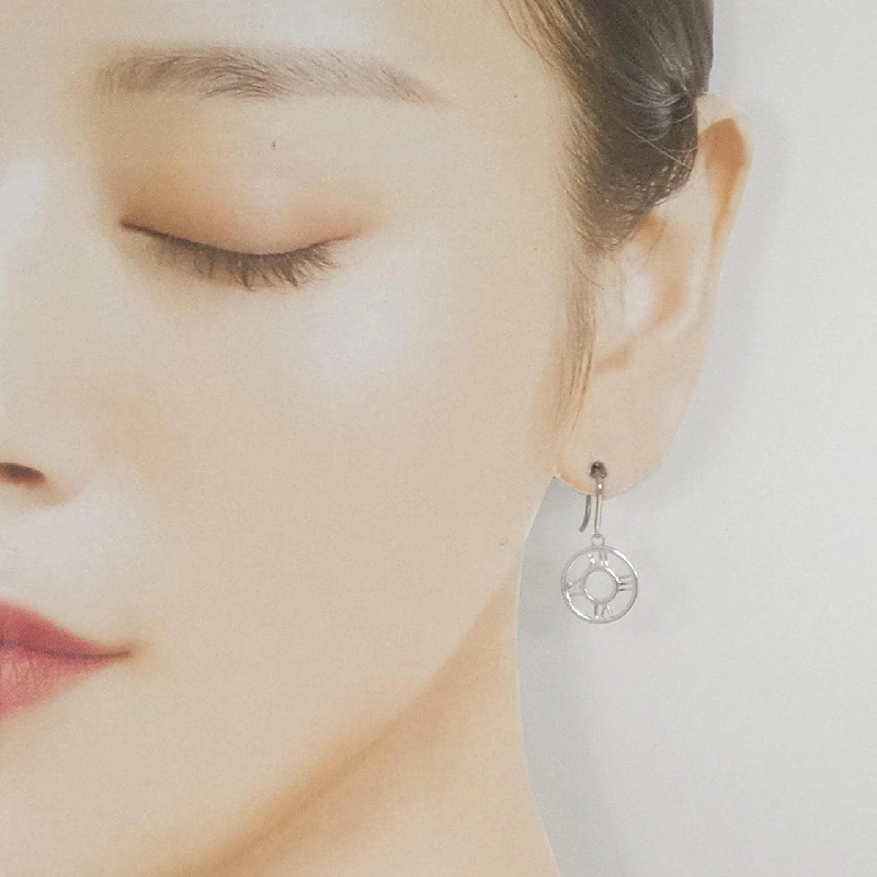 Bông tai Tiffany Atlas Open Medallion - Hàng hiệu Authentic 845093