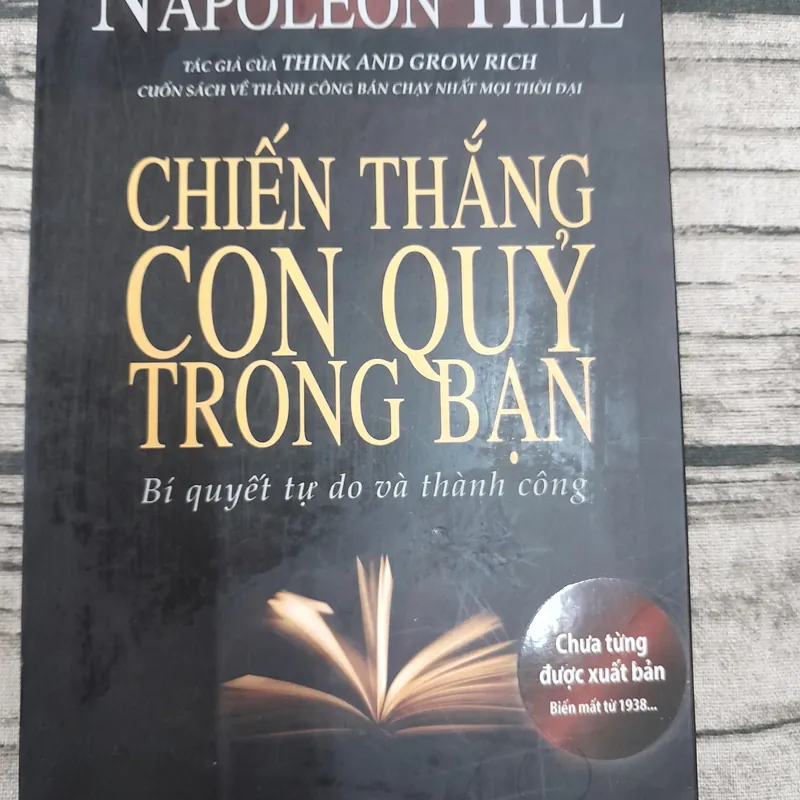 Chiến thắng con quỷ trong bạn của Napoleon Hill 574987