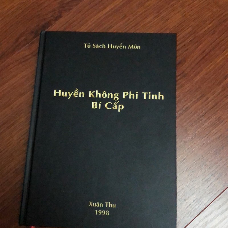 Huyền Không Phi Tinh Bí Cấp – Đại Sư Tưởng Giới Hồng

 93217