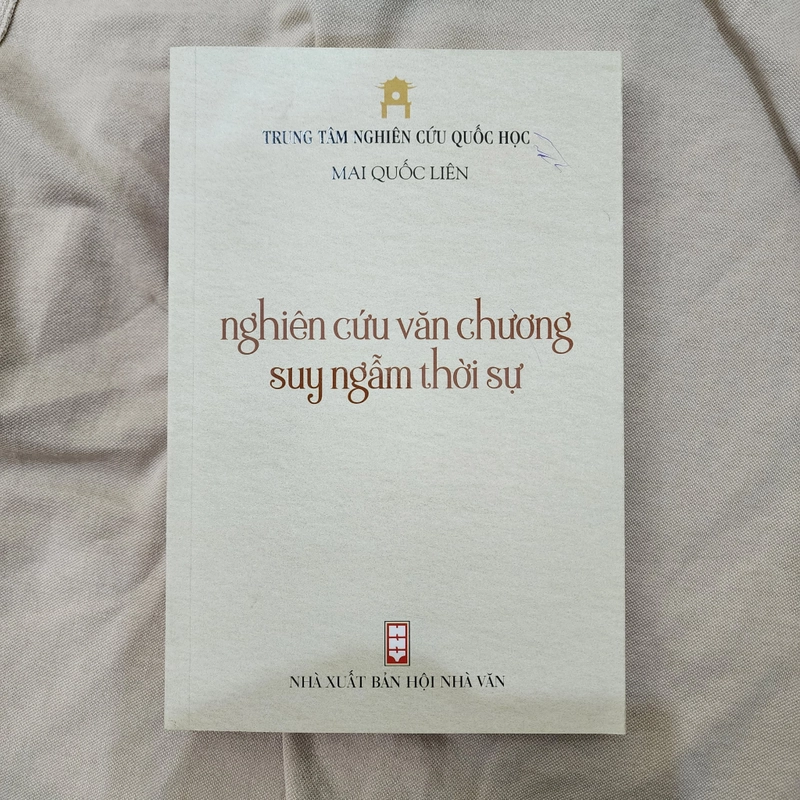 Nghiên cứu văn chương suy ngẫm thời sự | Mai Quốc Liên  447297