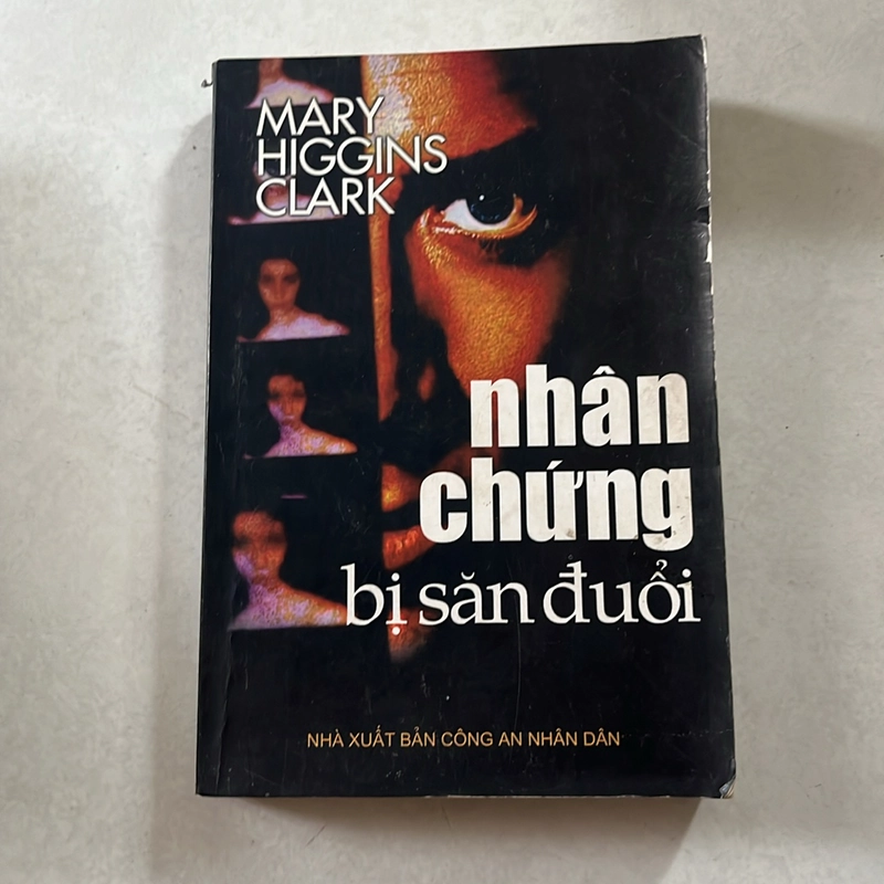 Mary Higgins Clark - Lộ Diện 507349