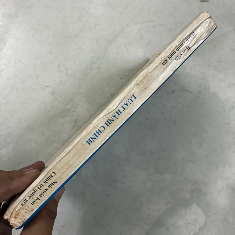 Luật hành chính - 1997s 1010182