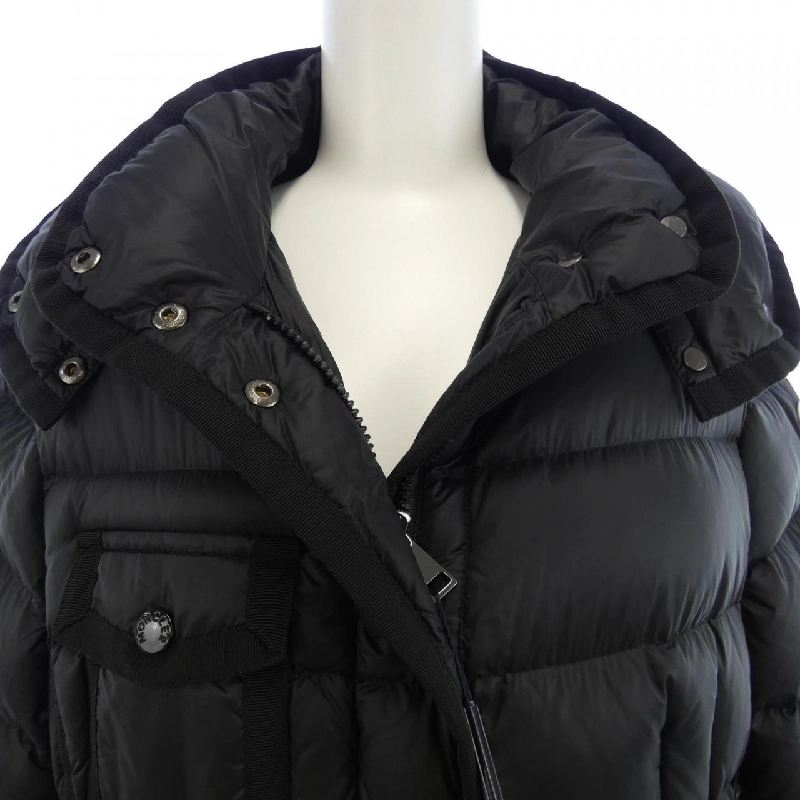 Áo khoác lông vũ MONCLER 637828
