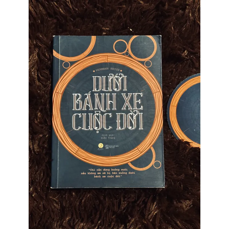 Dưới bánh xe cuộc đời 714546