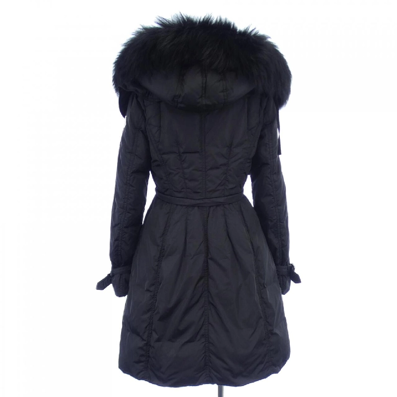Áo khoác lông vũ MONCLER 638337