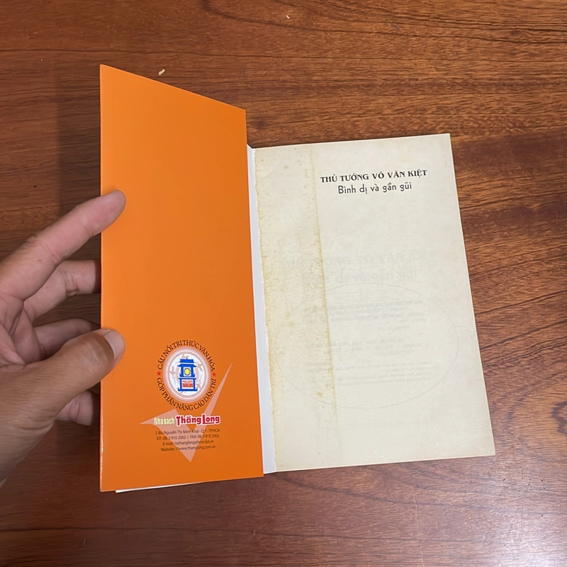 II Sách Lịch Sử: Thủ Tướng Võ Văn Kiệt _ Bình Dị & Gần Gũi - 2013 496702