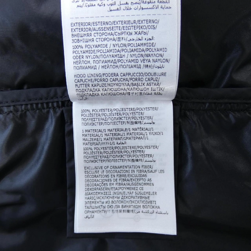 Áo khoác MONCLER - Hàng hiệu Authentic 825430