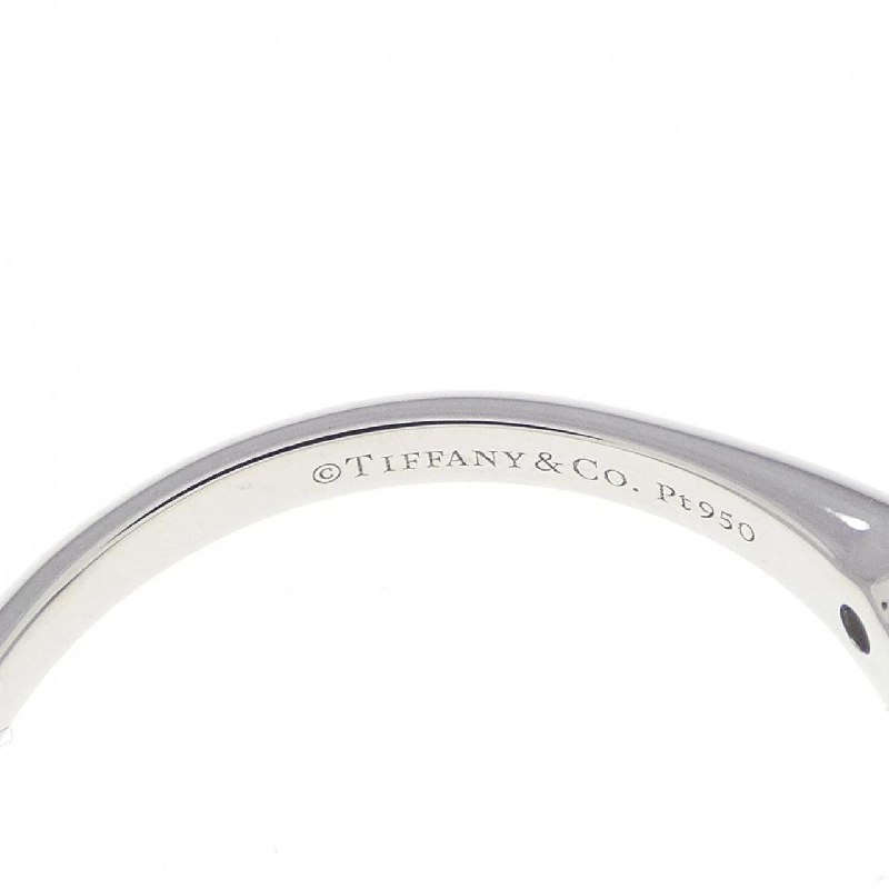 Nhẫn Solitaire Cổ Điển Tiffany 0.22CT - Hàng hiệu Chính hãng 840040