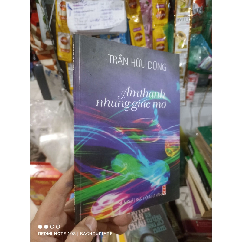 Âm thanh những giấc mơ - Hữu Dũng 2016 mới 80% ố Văn học Việt Nam HCM2702 930101