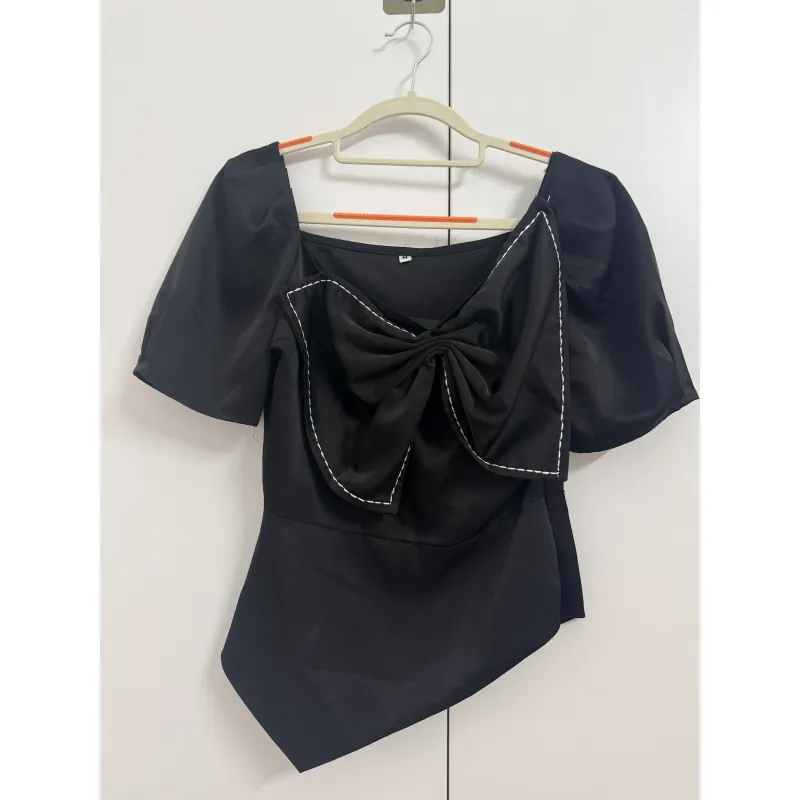 Áo sơ mi kiểu cổ vuông nơ ngực sz M  929905