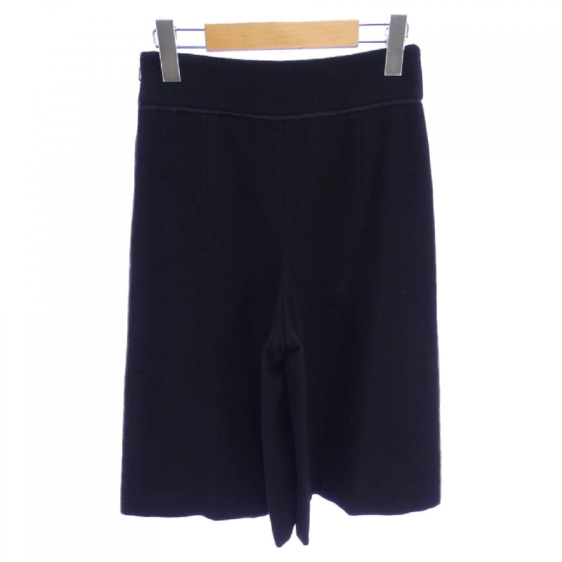 Quần short FOXEY - Hàng hiệu Authentic 824141