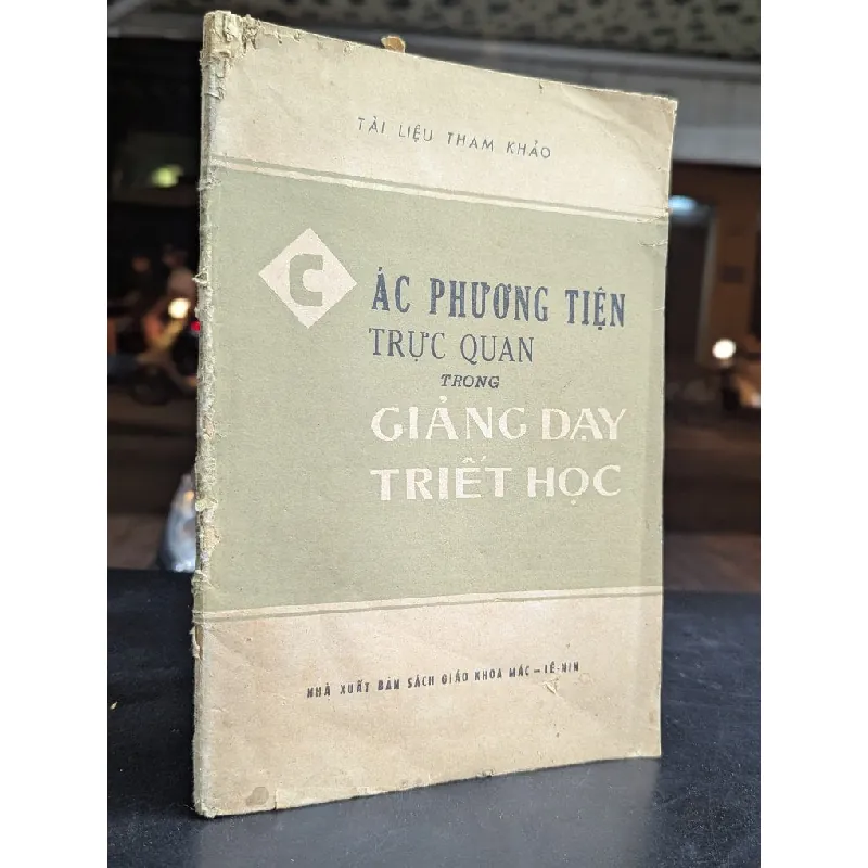 Các phương tiện trực quan trong giảng dạy triết học 727096