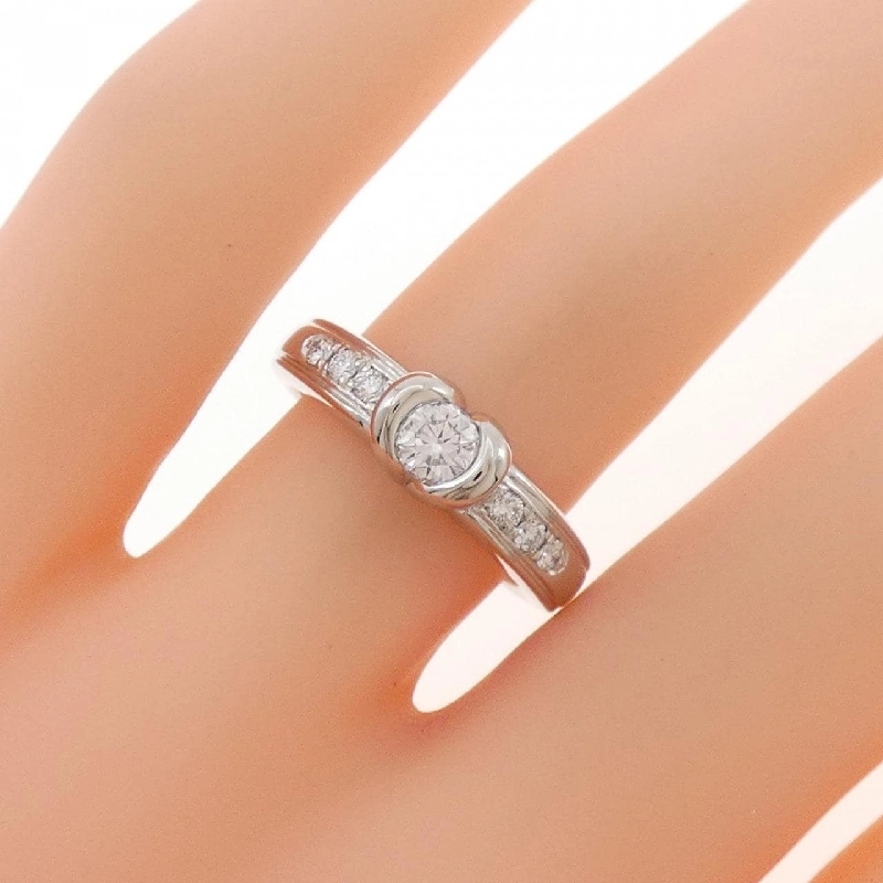 Nhẫn kim cương PT900 0.23CT - Hàng hiệu Authentic 851411