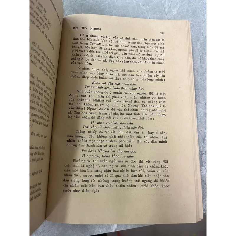 VIỆT NAM THI NHÂN TIỀN CHIẾN & KHUYNH HƯỚNG THI CA TIỀN CHIẾN - NGUYỄN TẤN LONG 717060