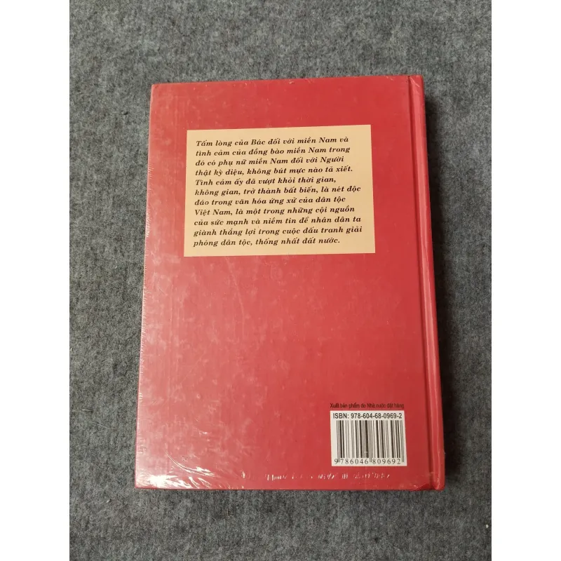 PHỤ NỮ MIỀN NAM VỚI BÁC HỒ 700982