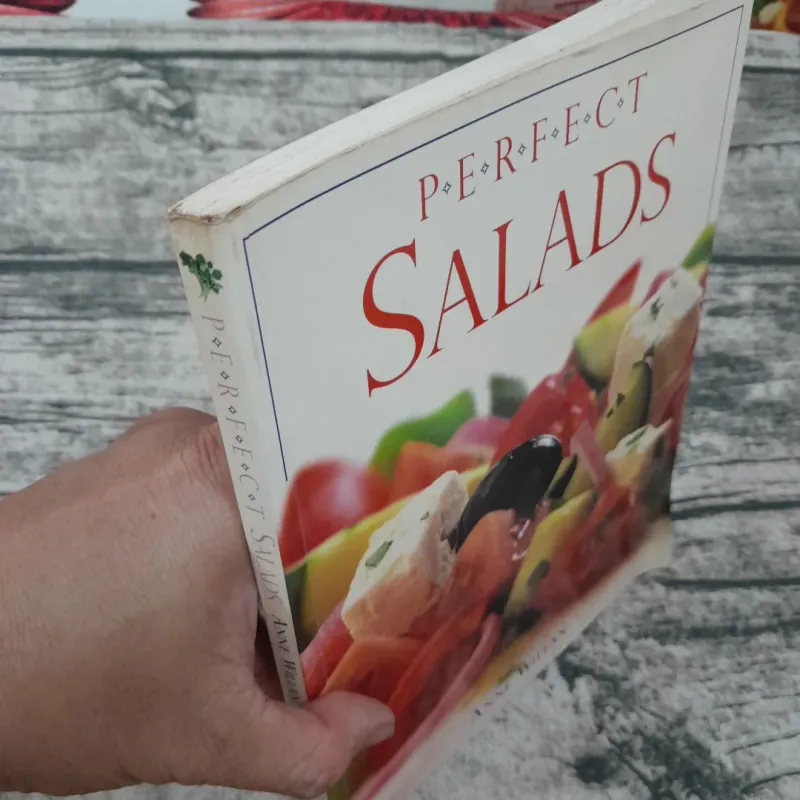 Perfect SALADS- Sách chỉ dẫn là các món Rau Củ Quả trộn kiểu Âu. Tg. Anne Willan 785750
