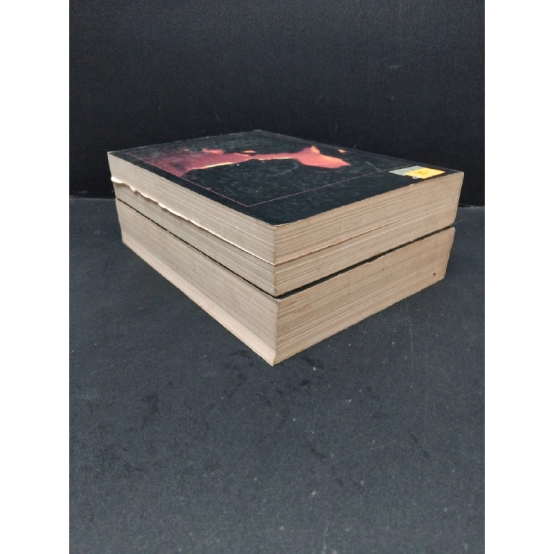 Bộ 2 cuốn Cuốn theo chiều gió (tập 1,2) mới 60% bẩn bìa, ố vàng, bung trang, gấp bìa 1997 HCM2110 Margaret Mitchell VĂN HỌC 917733