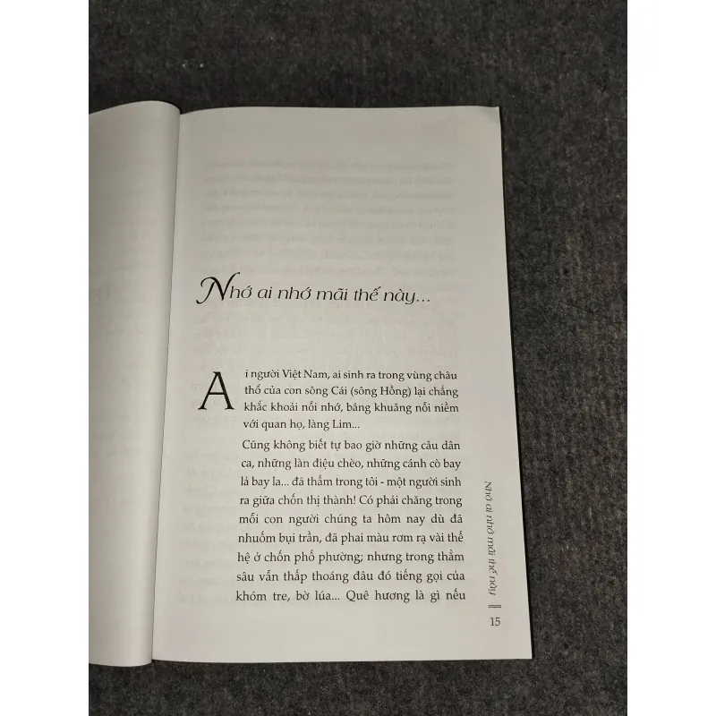 LẠ LÙNG BÓNG GIAI NHÂN 992543