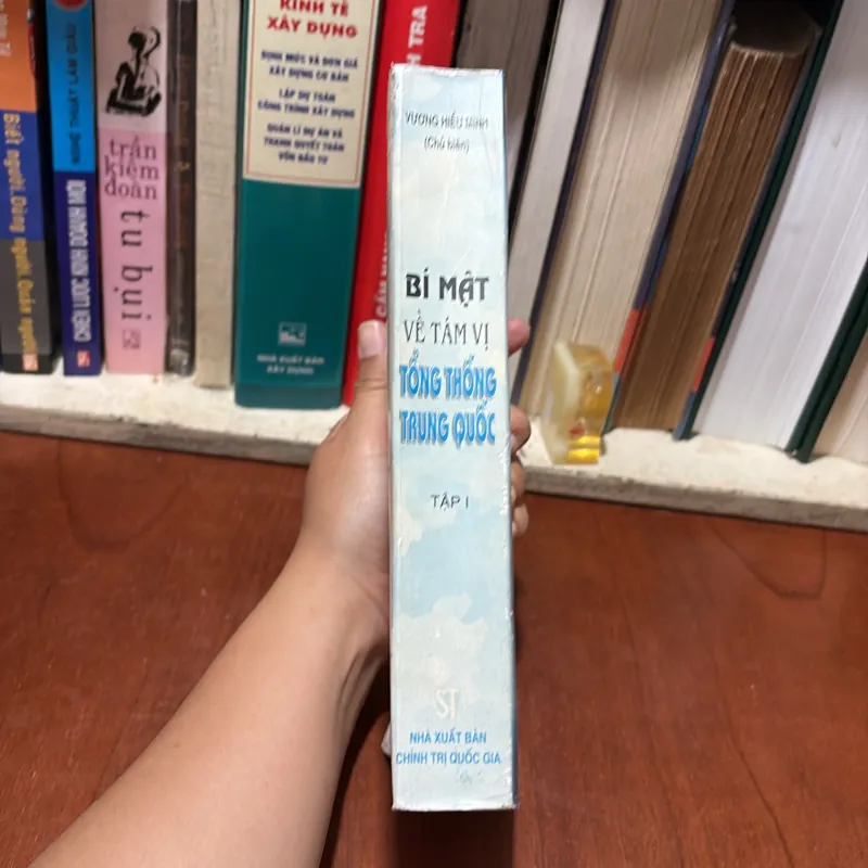 II Lịch Sử Trung Quốc: Bí Mật Về Tám Vị Tổng Thống Trung Quốc (Tập 1) - Vương Hiệu Minh 782341