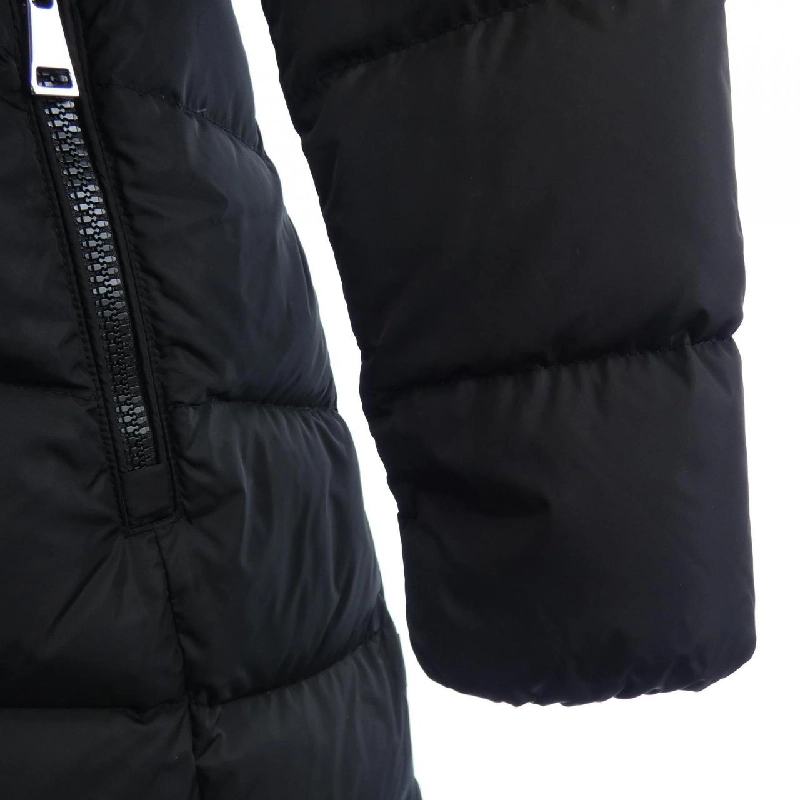 Áo khoác lông vũ MONCLER HIRONDELLE 633563