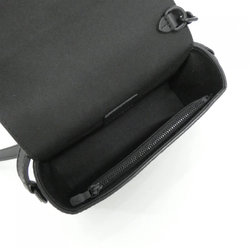 Túi xách đeo vai Louis Vuitton Trillon Monogram Steamer Wearable Wallet M81746 - Hàng hiệu Authentic 765163