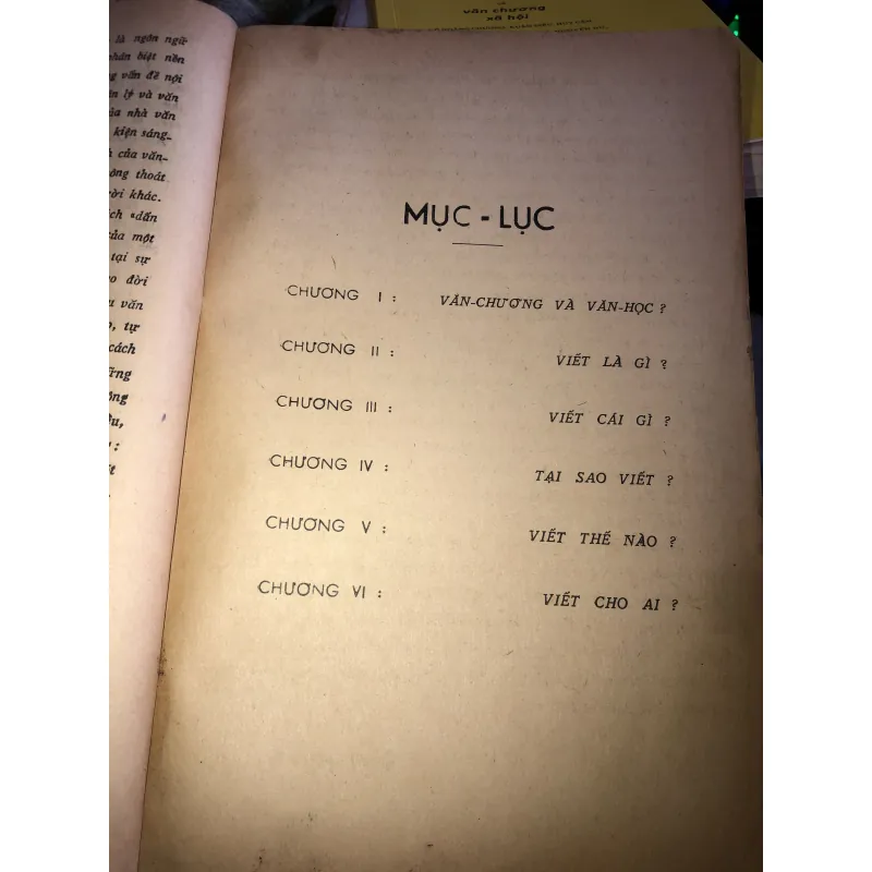Việt Nam thi ca luận và văn chương xã hội - Lương Đức Thiệp 975190