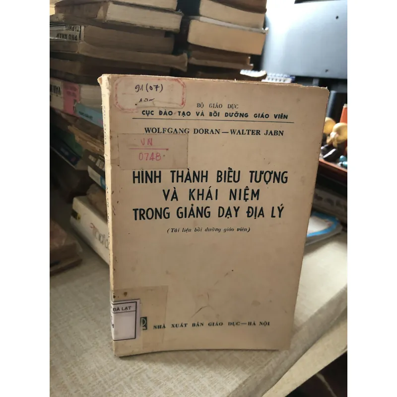 Hình thành biểu tượng và khái niệm trong giảng dạy địa lý-Wolfgang Doran_Walter Jabn 960318