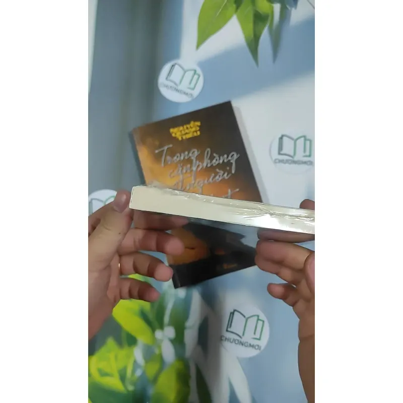 [SEAL] Trong Căn Phòng Một Người Bại Liệt - Nguyễn Quang Thiều 798863