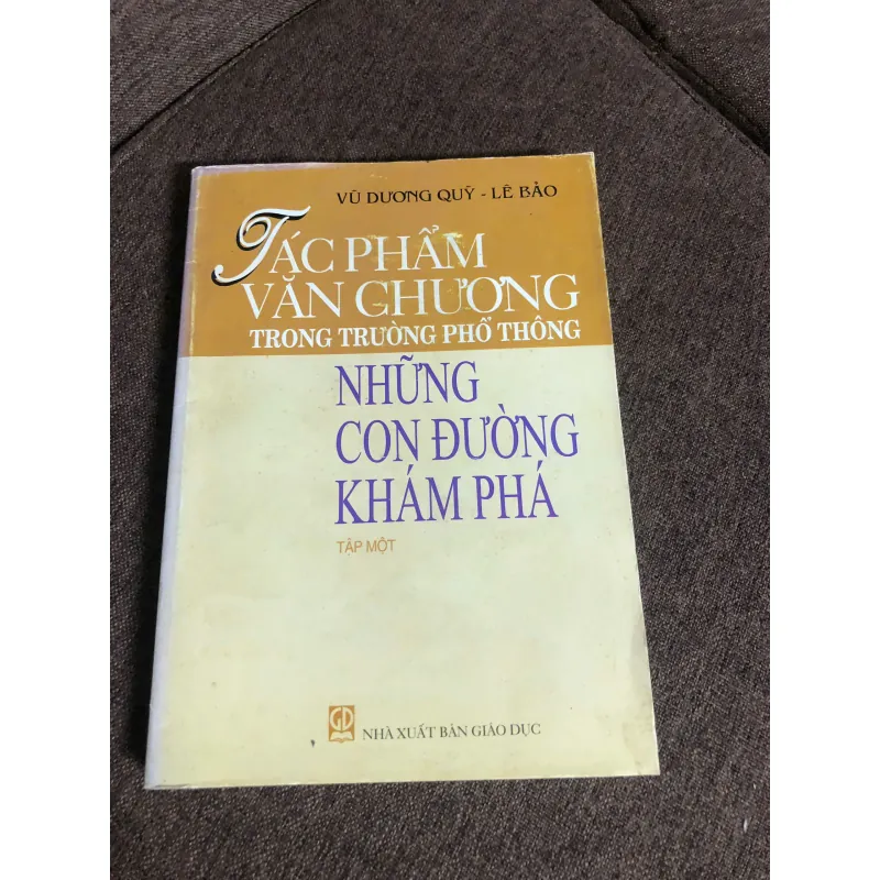 Tác phẩm văn chương trong trường phổ thông: Những con đường khám phá 598181