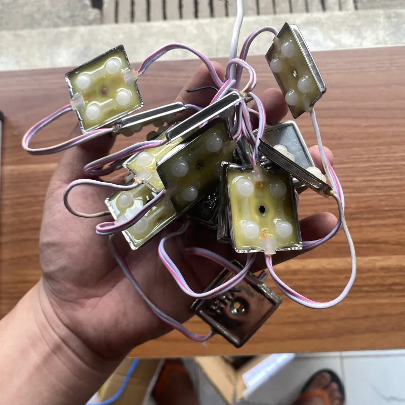 Dây đèn led trang trí 12v 4 mắt led ánh sáng trắng 961714