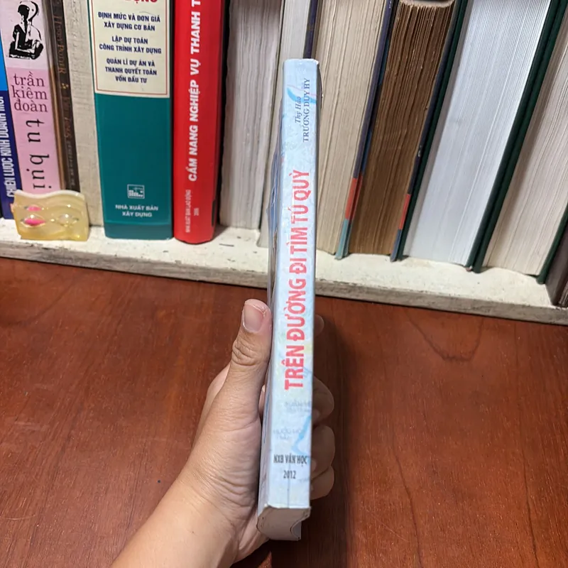 [Chữ Ký Tác Giả] - II Hồi Ký: Trên Đường Đi Tìm Tú Quỳ - Thy Hảo Trương Duy Hy - 2012 727603