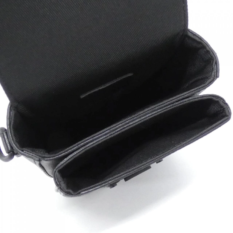 Túi đeo chéo Louis Vuitton Monogram Eclipse S Lock Vertical Wearable Wallet M82252 - Hàng hiệu Chính hãng 767488