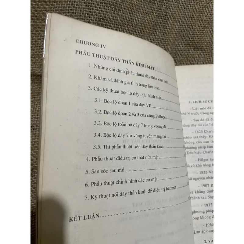 Điều trị liệt mặt - bác sĩ Nguyễn Tấn Phong - sách y khổ lớn  989694