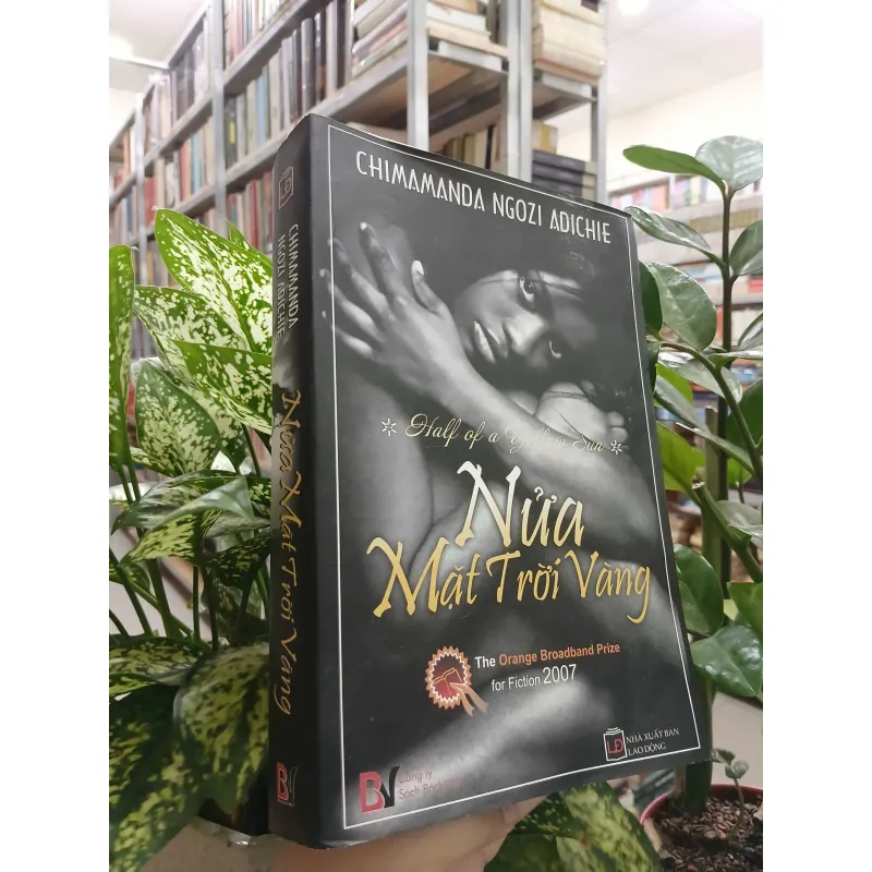 NỬA MẶT TRỜI VÀNG - Chimamanda Ngozi Adichie 593454