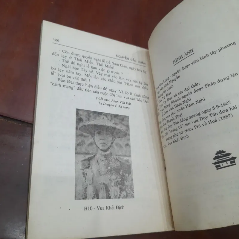 Chuyện các ông hoàng triều Nguyễn 165729