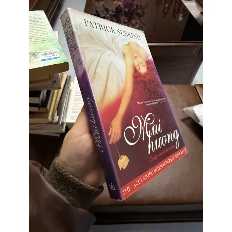 “Mùi Hương – Chuyện Một Kẻ Giết Người” (Patrick Süskind) 975560